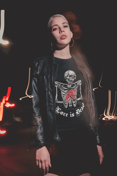 "Love Is Dead" Tee - TasteMiasma